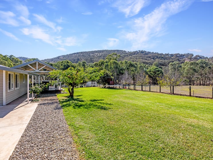 Click to view all images 975 Wattle Creek Road Lurg VIC 3673 - Image 2