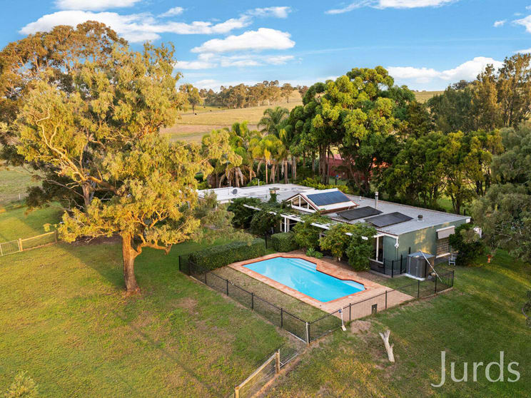 Click to view all images 71 Summer Hill Road East Branxton NSW 2335 - Image 3