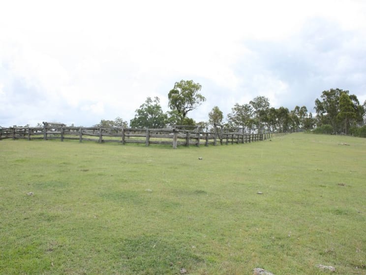Click to view all images Mount Perry QLD 4671 - Image 2