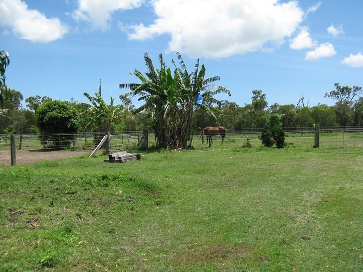 Click to view all images 205 Blairs Road Sharon QLD 4670 - Image 3