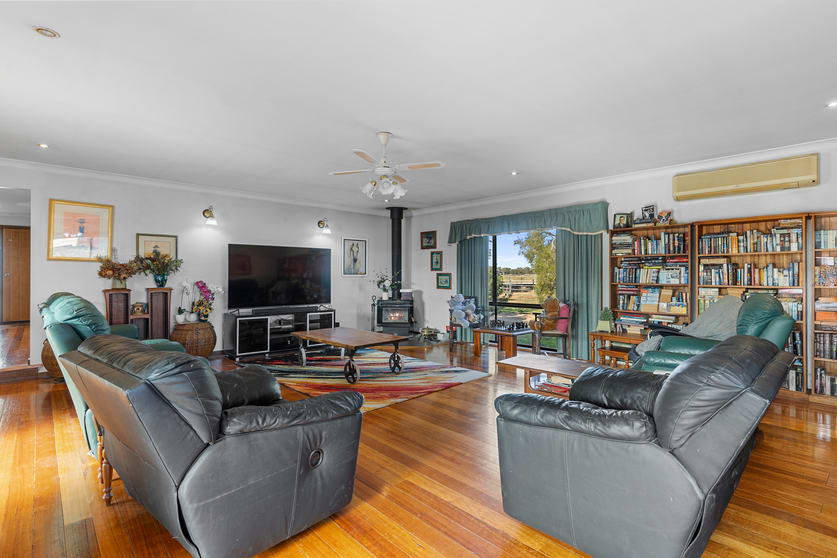 Click to view all images 483 Fowlers Rd Strathmerton VIC 3641 - Image 3