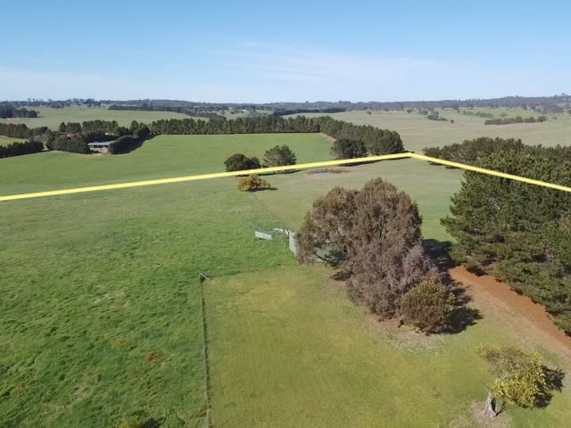 Click to view all images 1695 Gurrundah Road Parkesbourne NSW 2580 - Image 3