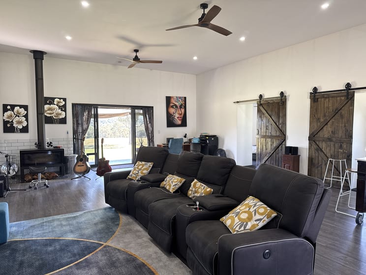 Click to view all images 267 Old Yarraman Road South Nanango QLD 4615 - Image 3