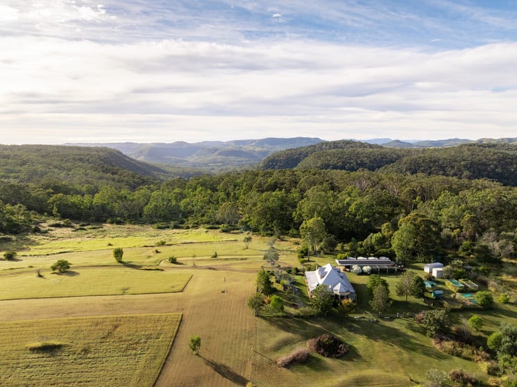 Click to view all images 605 Spinnach Creek Road Fordsdale QLD 4343 - Image 1