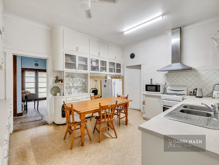 Click to view all images 1309 Boggy Creek Road Myrrhee VIC 3732 - Image 3