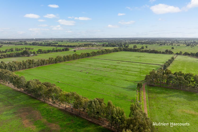 Click to view all images 340 Waterloo Road Paradise WA 6236 - Image 1