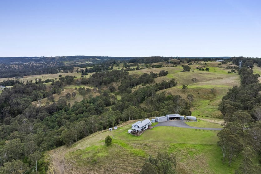 Click to view all images 94 Williams Road Grapetree QLD 4352 - Image 2