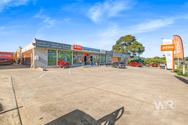 Click to view all images Homeware & Hardware business for sale in Albany - Image 1