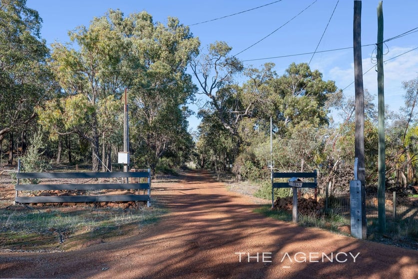Click to view all images 143 Grandis Road Morangup WA 6083 - Image 1