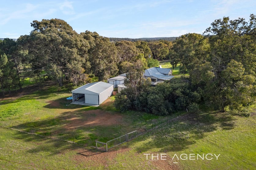 Click to view all images 143 Grandis Road Morangup WA 6083 - Image 3