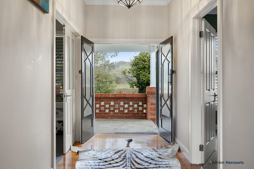Click to view all images 4620 Maroondah Highway Whanregarwen VIC 3714 - Image 3