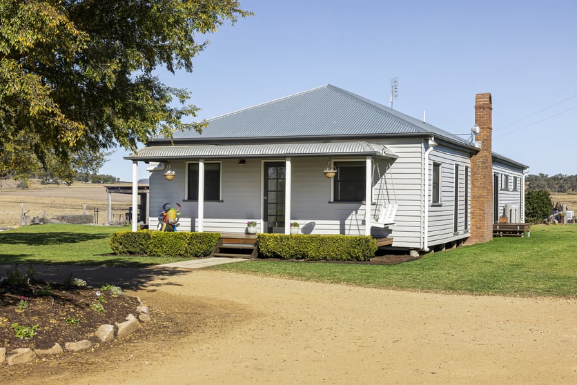 Click to view all images 241 Mackie Road Nobby QLD 4360 - Image 3