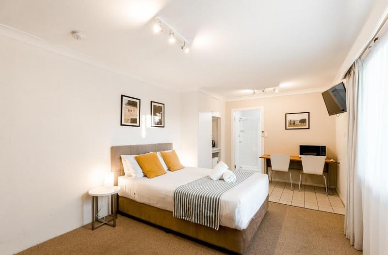 Click to view all images Accommodation & Tourism business for sale in Tenterfield - Image 1