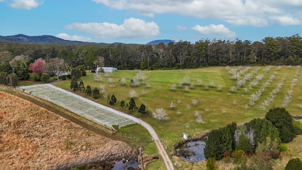 Click to view all images 6188 Pacific Highway Herons Creek NSW 2439 - Image 2