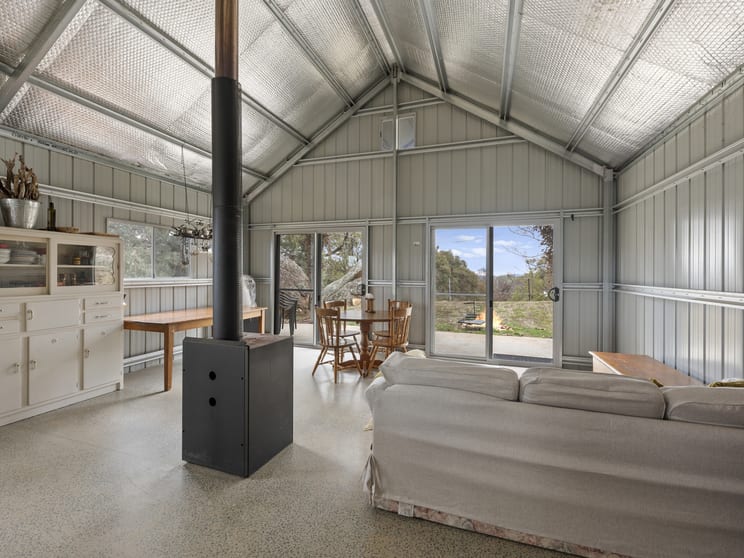 Click to view all images 122 Delatite County Gooram VIC 3666 - Image 3
