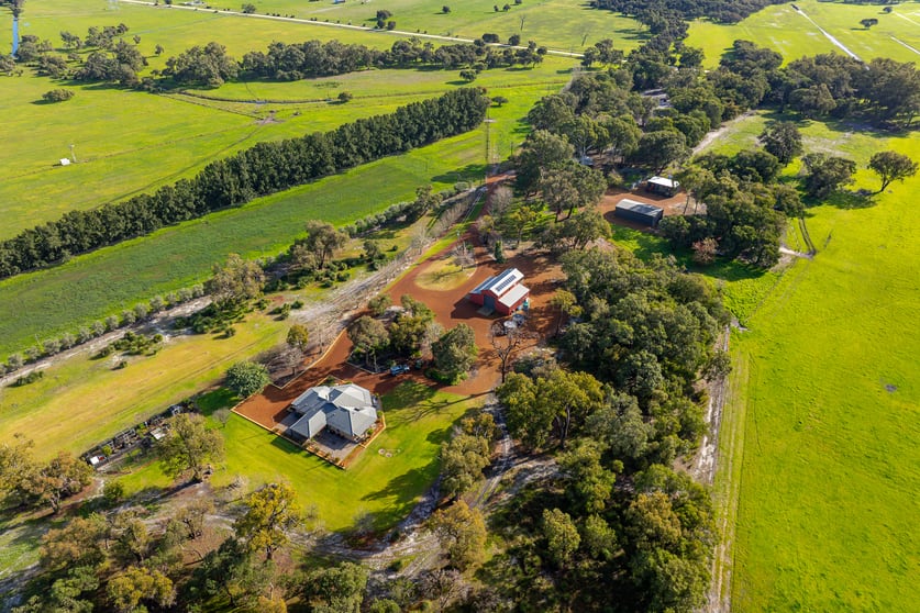 Click to view all images 152 Stirling Road Uduc WA 6220 - Image 1