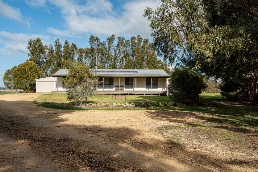 167 Lucindale Road Naracoorte SA 5271 - Image 1