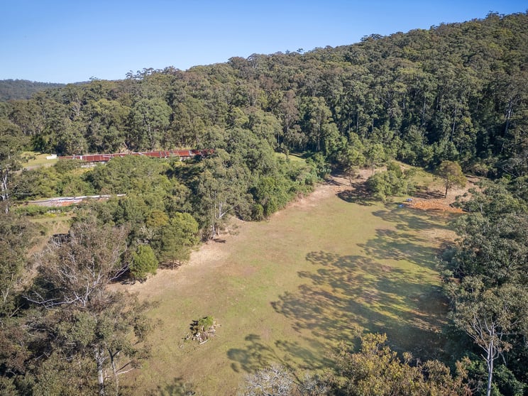 Click to view all images 106 Footts Road Ourimbah NSW 2258 - Image 2