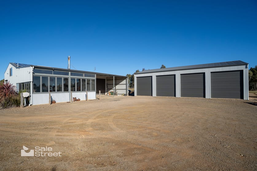 Click to view all images 40 Strachan Road Orange NSW 2800 - Image 3