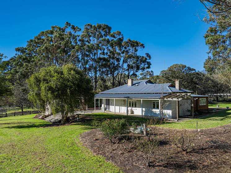 160 Porongurup Road Mount Barker WA 6324 - Image 2
