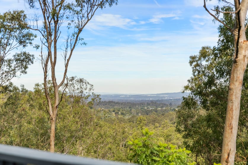 Click to view all images 420 Haven Road Upper Brookfield QLD 4069 - Image 2