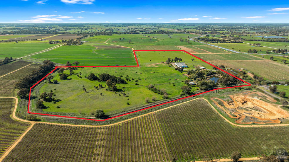 Click to view all images 40 Hughes Lane Katunga VIC 3640 - Image 3
