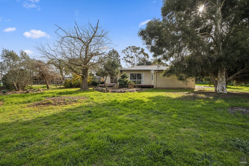 1037 Inverness Road Invergordon VIC 3636 - Image 3