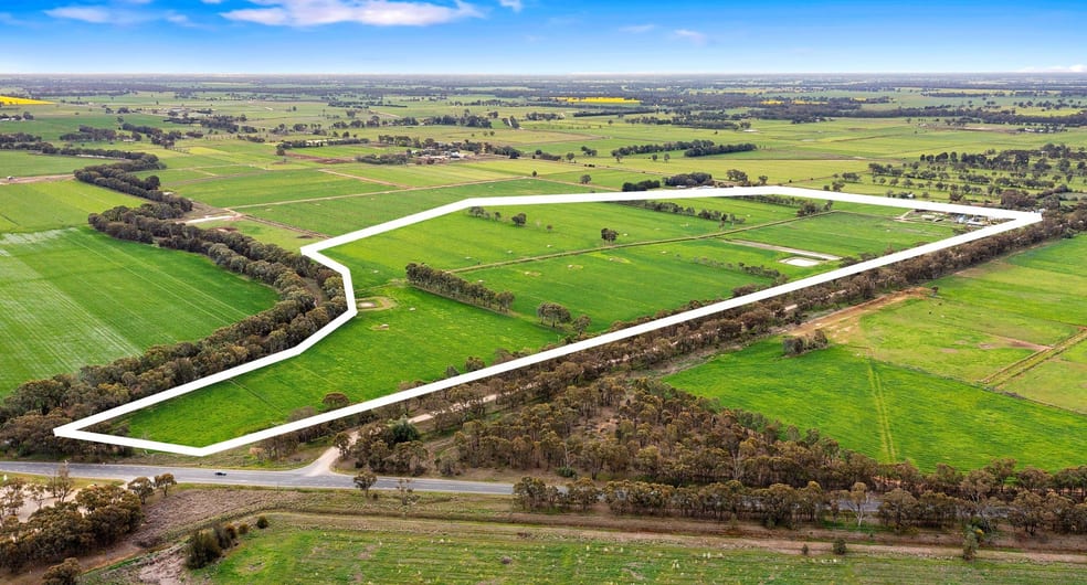 1037 Inverness Road Invergordon VIC 3636 - Image 1