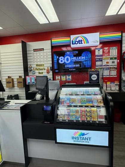 6/4 Broad Street Sarina QLD 4737 - Image 2