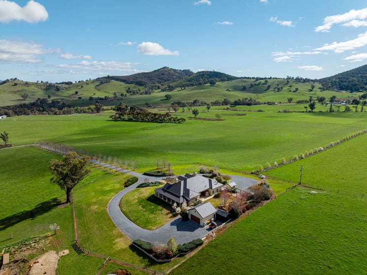 71 Schoolhouse Road Samaria VIC 3673 - Image 1