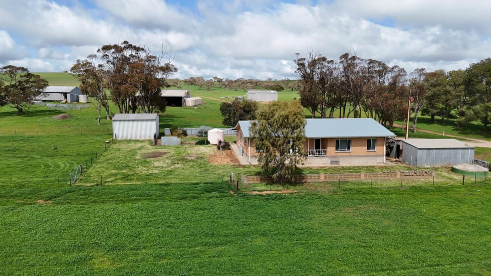 'Luckrafts' 624 Smart Road Belalie North SA 5491 - Image 2