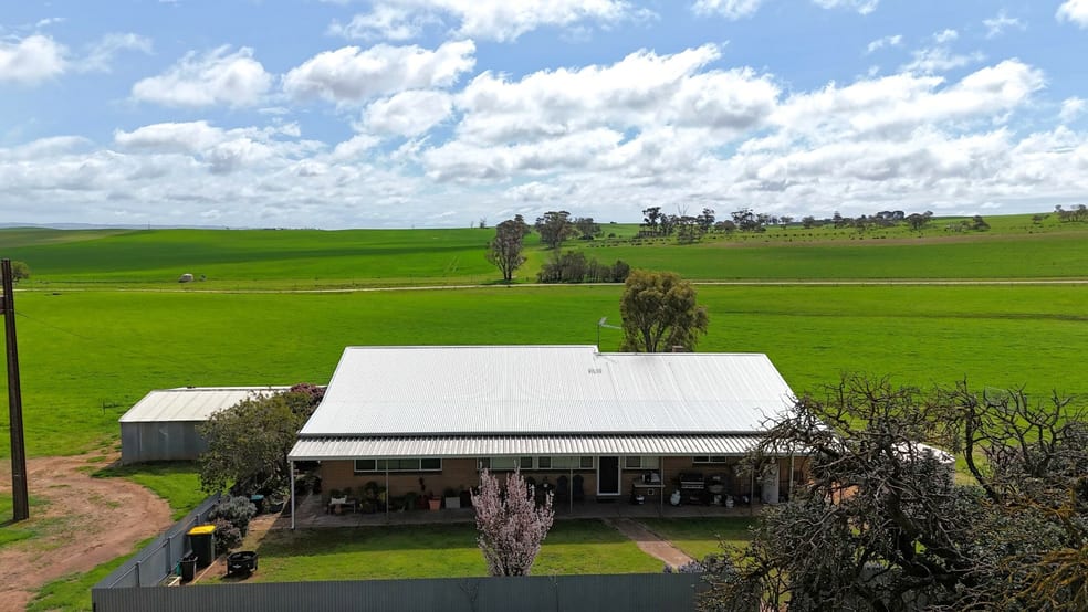 'Luckrafts' 624 Smart Road Belalie North SA 5491 - Image 3