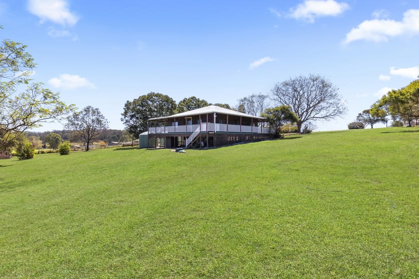 Click to view all images 154-156 Larch Road Tamborine QLD 4270 - Image 1
