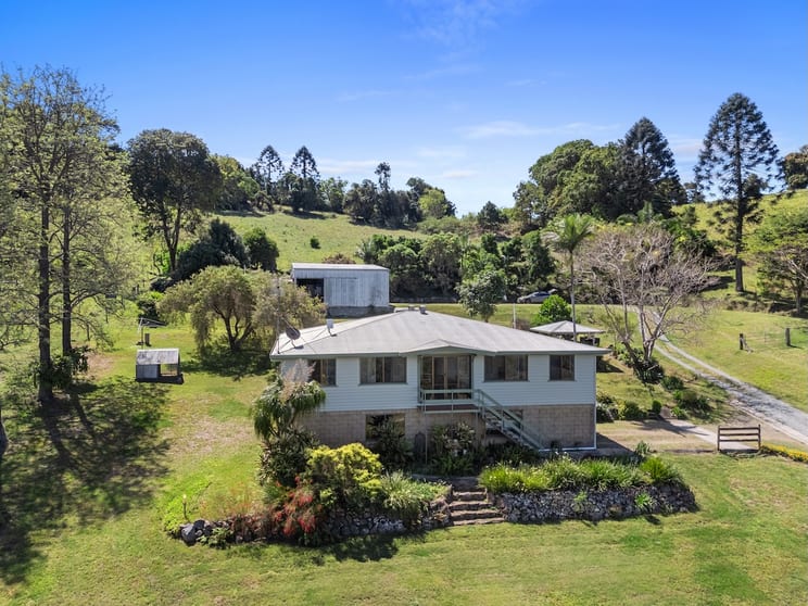 Click to view all images 181 Red Gully Road Amamoor QLD 4570 - Image 2