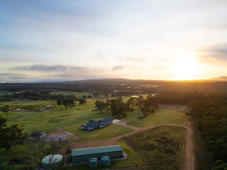 89 Braidwood Road Mount Barker WA 6324 - Image 1