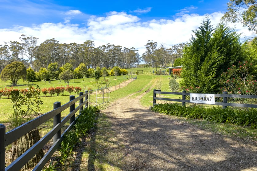 Click to view all images 61 Wallaby Hill Road Robertson NSW 2577 - Image 1