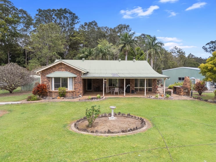 Click to view all images 49 Croziers Road Pinbarren QLD 4568 - Image 3