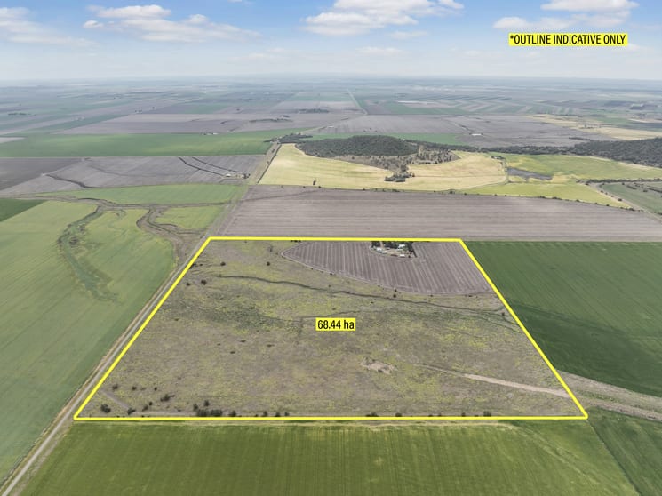 Click to view all images 103 Hutchison Road Mount Tyson QLD 4356 - Image 3