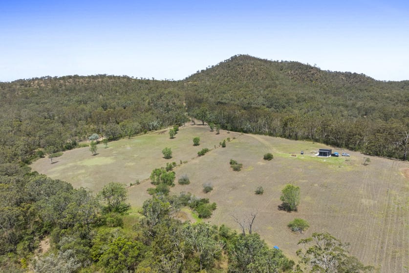 Click to view all images 276 Hell Hole Creek Road Preston QLD 4352 - Image 1