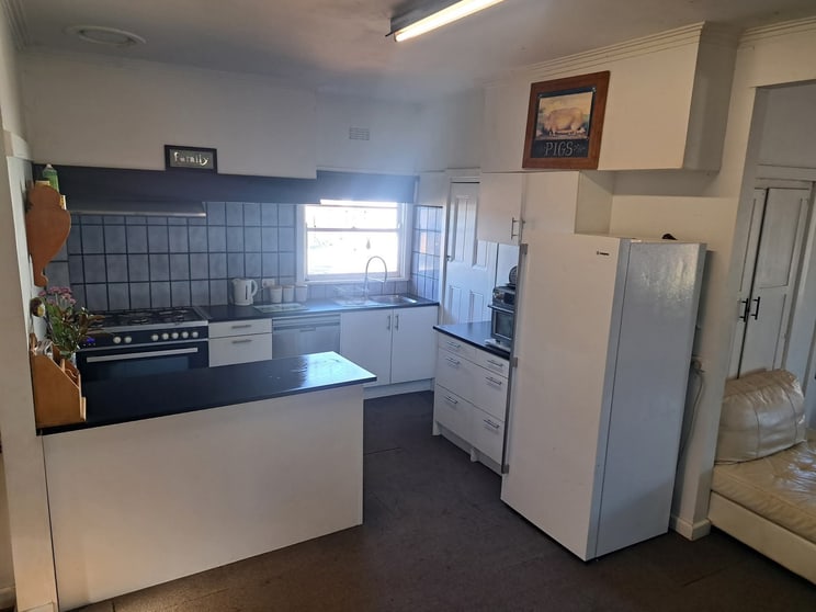 Click to view all images 618 Cope Cope-Jeffcott road Donald VIC 3480 - Image 3