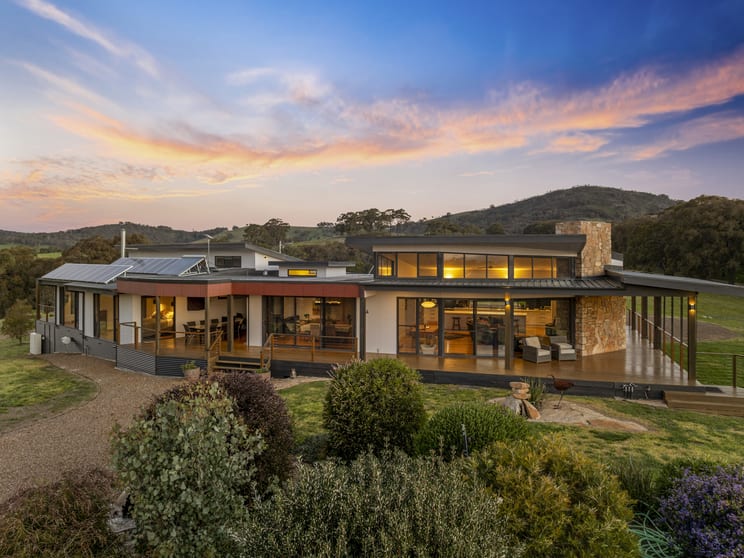 Click to view all images 665 Fernhills Road Marraweeney VIC 3669 - Image 3