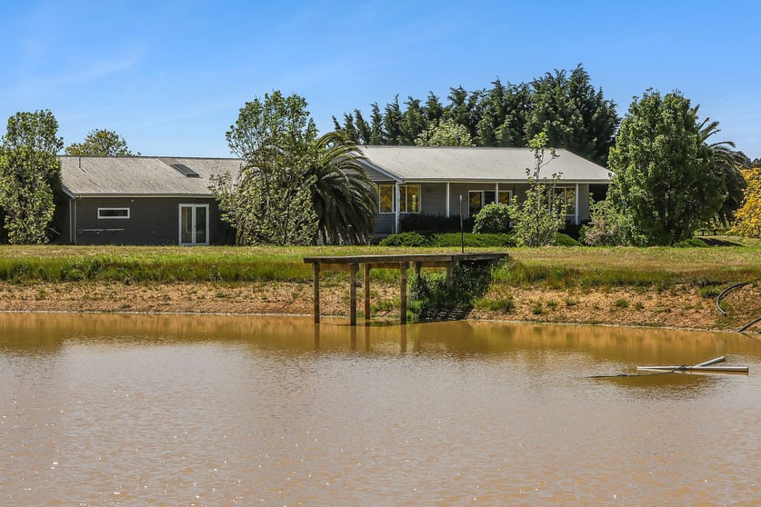 Click to view all images 2780 Cape Otway Road Winchelsea VIC 3241 - Image 2