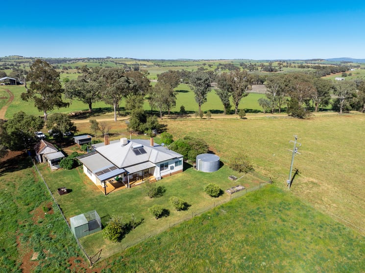 Click to view all images 1097 Davys Plains Road Cudal NSW 2864 - Image 2