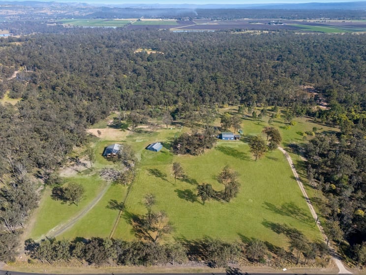 40 Burgess Road Laidley Heights QLD 4341 - Image 2