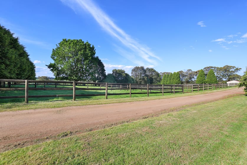 Click to view all images 935 Lardners Track Warragul VIC 3820 - Image 3