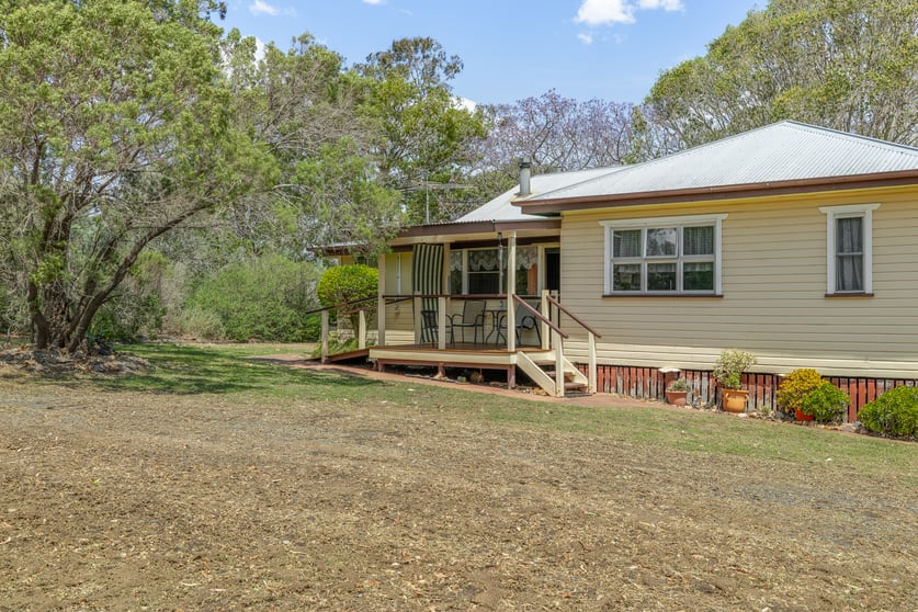 27 Jannusch Road Gowrie Mountain QLD 4350 - Image 3