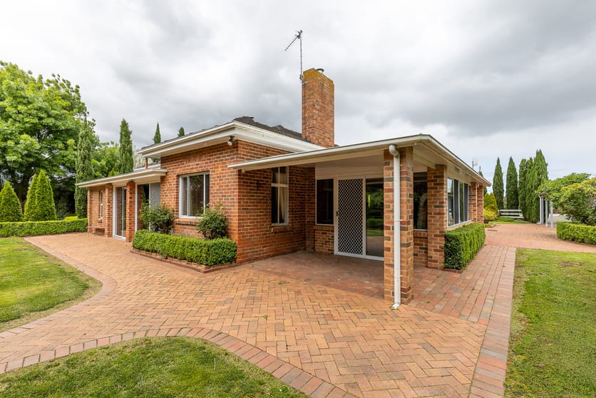 915 Maffra-Briagolong Road Boisdale VIC 3860 - Image 2