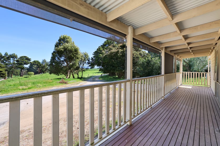 196 Peters Road Ellinbank VIC 3821 - Image 3