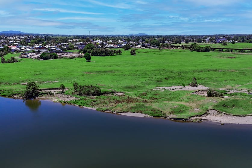 Click to view all images West Kempsey NSW 2440 - Image 2
