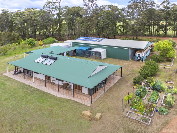 Click to view all images 45 Mount Leeuwin Loop Road Carlotta WA 6275 - Image 1